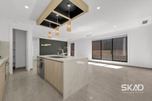 4 Clockwise Street, GREENVALE, VIC 3059 AUS