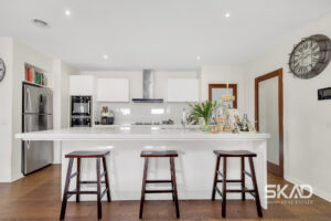31 Dalmeny Way, MERNDA, VIC 3754 AUS
