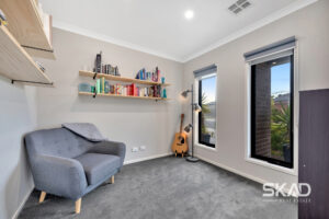 21 Kenora Way, MICKLEHAM, VIC 3064 AUS