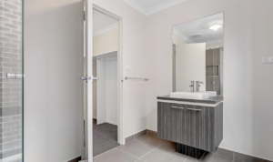 5 Foxley Crescent, MICKLEHAM, VIC 3064 AUS