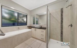 2 Falls Avenue, CRAIGIEBURN, VIC 3064 AUS