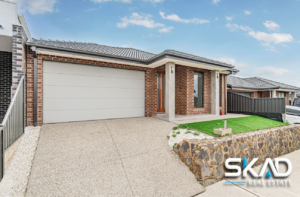 124 Compass Drive, GREENVALE, VIC 3059 AUS