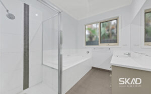 18 Mount Eccles Way, SOUTH MORANG, VIC 3752 AUS