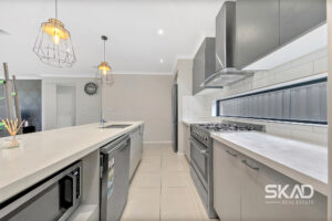 22 Shale Way, WOLLERT, VIC 3750 AUS