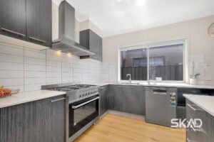 94 Moor Park Drive, CRAIGIEBURN, VIC 3064 AUS