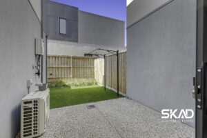 33 Soho Crescent, WOLLERT, VIC 3750 AUS