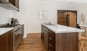 13 Abloom View, MICKLEHAM, VIC 3064 AUS