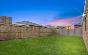 90 Whiteleaf Drive, MICKLEHAM, VIC 3064 AUS