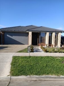 8 Hayloft Way, WOLLERT, VIC 3750 AUS