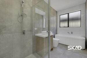 19 Tatarian Road, SUNBURY, VIC 3429 AUS
