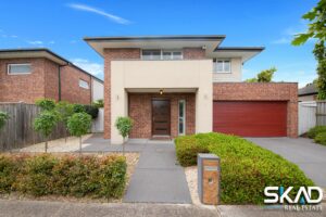 4 Trillium Boulevard, MICKLEHAM, VIC 3064 AUS