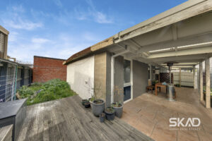 16 Festival Grove, LALOR, VIC 3075 AUS