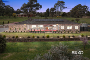 18 Mount View Road, WANDONG, VIC 3758 AUS