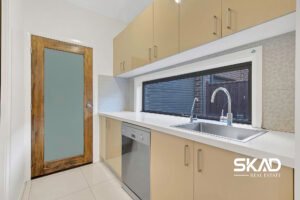 72 Albion Crescent, MICKLEHAM, VIC 3064 AUS