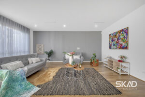 43 Nubeena Crescent, DONNYBROOK, VIC 3064 AUS