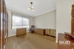 54 Mount View Road, THOMASTOWN, VIC 3074 AUS