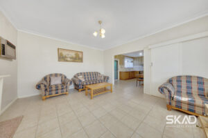 54 Mount View Road, THOMASTOWN, VIC 3074 AUS