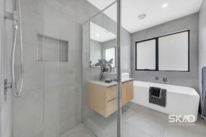 16 Crestwood Road, GREENVALE, VIC 3059 AUS
