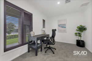 5 Redrock Road, WOLLERT, VIC 3750 AUS