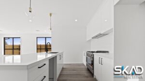 15 Daybook Terrace, DONNYBROOK, VIC 3064 AUS