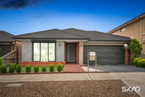 5 Bunurong Avenue, WOLLERT, VIC 3750 AUS