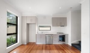 7 Rhodes Parade, PASCOE VALE, VIC 3044 AUS