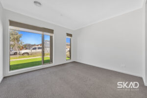 5 Sedate Drive, ROCKBANK, VIC 3335 AUS