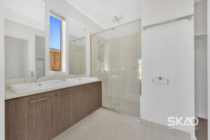 5 Sedate Drive, ROCKBANK, VIC 3335 AUS