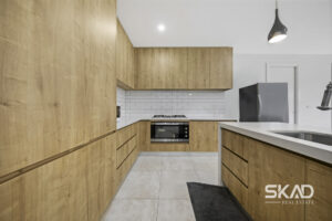 104 Gallantry Avenue, CRAIGIEBURN, VIC 3064 AUS