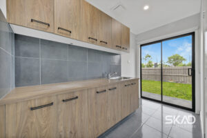37 Harfield Avenue, MICKLEHAM, VIC 3064 AUS