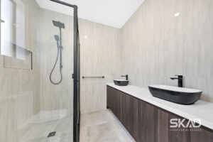 10 Vitello Crescent, WOLLERT, VIC 3750 AUS