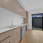 32 Hawkesbury Drive, DONNYBROOK, VIC 3064 AUS