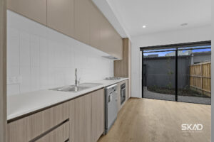 32 Hawkesbury Drive, DONNYBROOK, VIC 3064 AUS