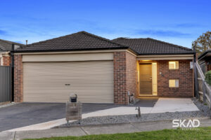 39 Kernan Court, CRAIGIEBURN, VIC 3064 AUS