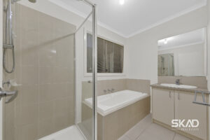 39 Kernan Court, CRAIGIEBURN, VIC 3064 AUS