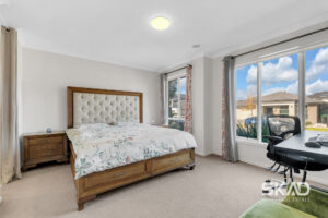 24 Bellinger Circuit, CRAIGIEBURN, VIC 3064 AUS