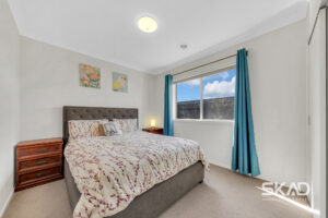 24 Bellinger Circuit, CRAIGIEBURN, VIC 3064 AUS