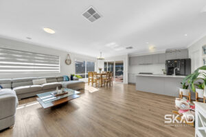 24 Bellinger Circuit, CRAIGIEBURN, VIC 3064 AUS