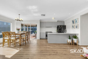24 Bellinger Circuit, CRAIGIEBURN, VIC 3064 AUS