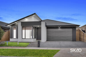 67 Madura Promenade, MICKLEHAM, VIC 3064 AUS