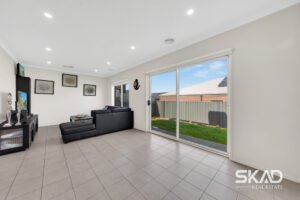 35 Fitzpatrick Circuit, KALKALLO, VIC 3064 AUS