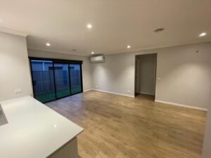 21 Moss Road, WOLLERT, VIC 3750 AUS