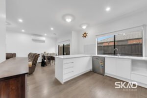 6 Limehouse Avenue, WOLLERT, VIC 3750 AUS