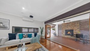 8 Harrington Avenue, CRAIGIEBURN, VIC 3064 AUS