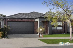 27 Coolamon Drive, CRAIGIEBURN, VIC 3064 AUS