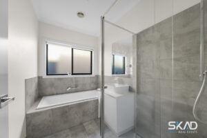 27 Coolamon Drive, CRAIGIEBURN, VIC 3064 AUS