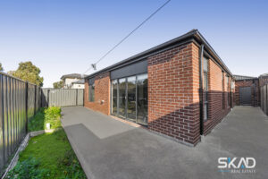 27 Coolamon Drive, CRAIGIEBURN, VIC 3064 AUS