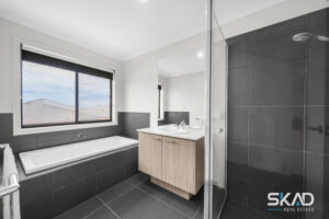 12 Rochford Drive, DONNYBROOK, VIC 3064 AUS