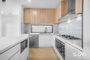 90 Farm Crescent, DONNYBROOK, VIC 3064 AUS