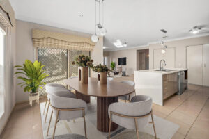 40 Moffat Drive, LALOR, VIC 3075 AUS